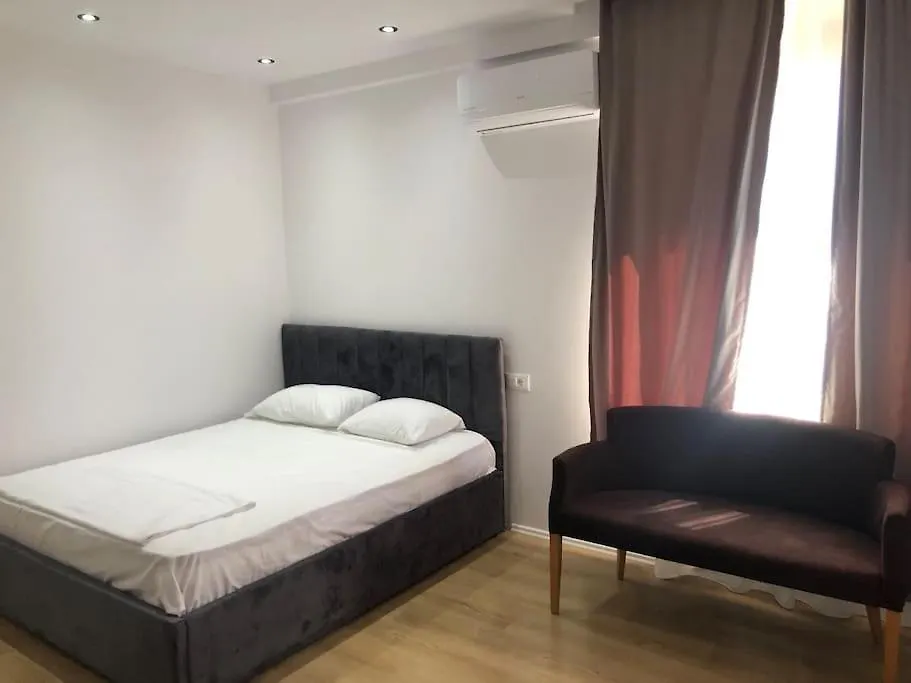 アパート Bazaar Tirana- City Center 4アパートメント